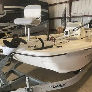 2021 Mako Pro Skiff 19