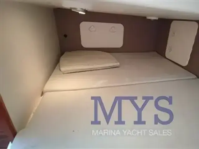 Mano 26.50 Cabin Cruiser