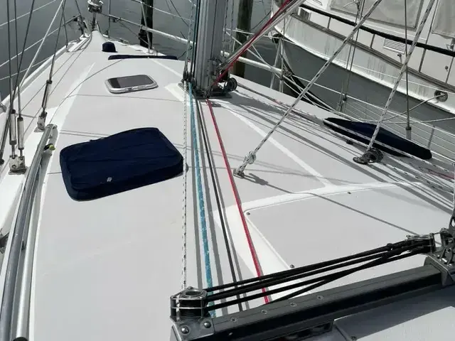 Catalina 350