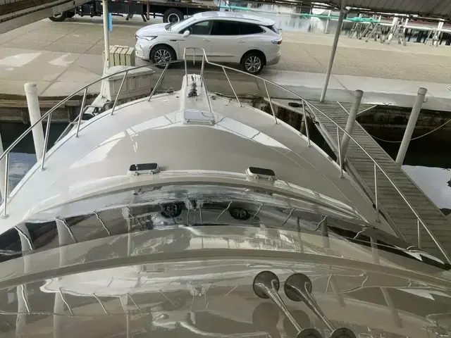 Ocean Yachts 48 CONVERTIBLE