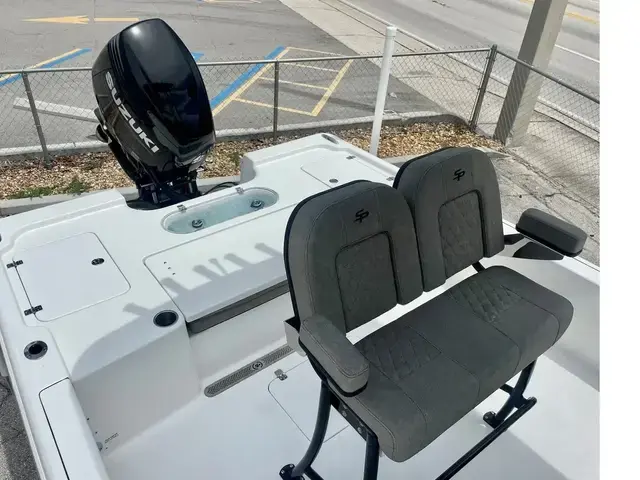 Sea Pro 250 DLX BAY