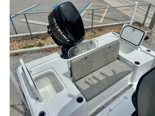 Sea Pro 250 DLX BAY