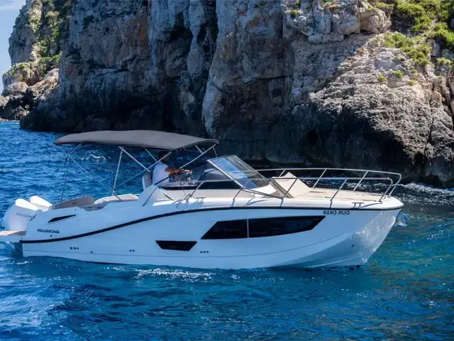 Quicksilver 875 Sundeck