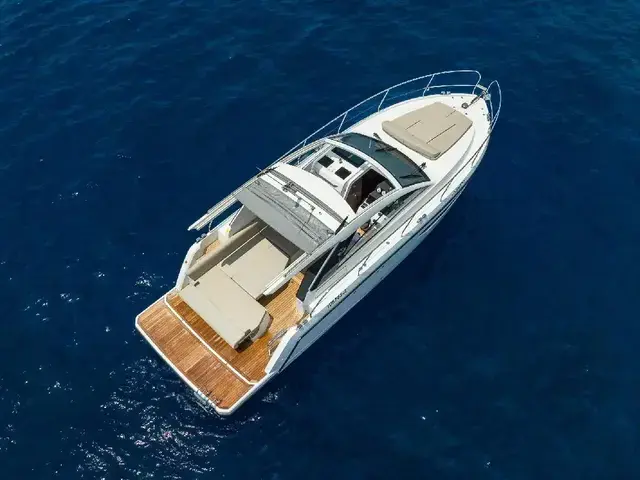 Sealine S330