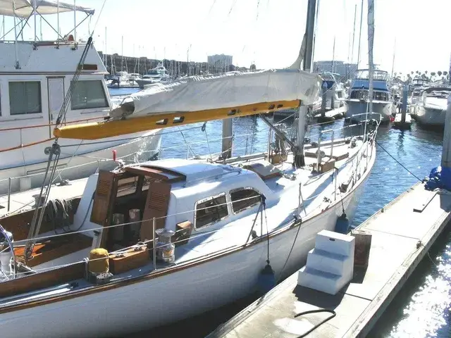 Columbia Yachts 50