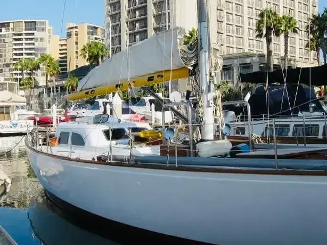 Columbia Yachts 50