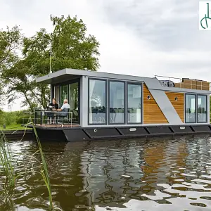 2021 Houseboat Friesland (inboard Engine) Charter 12.75 X 4.50