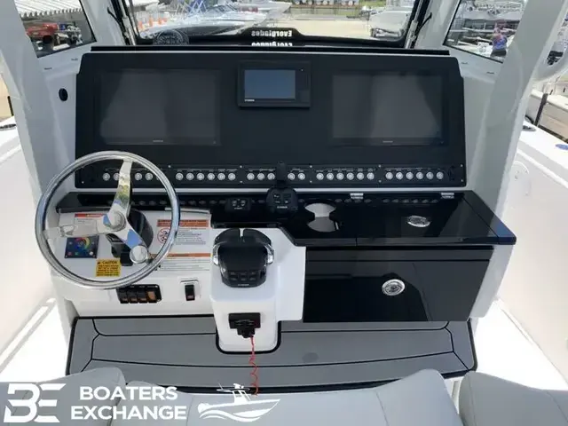 Everglades Boats 335cc