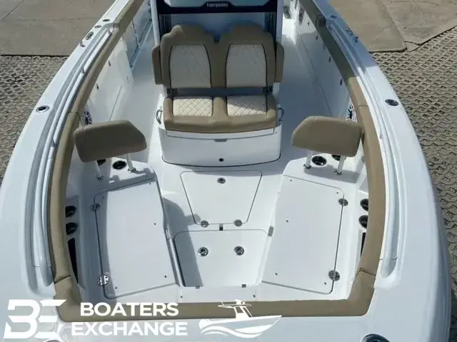 Everglades Boats 285 CC