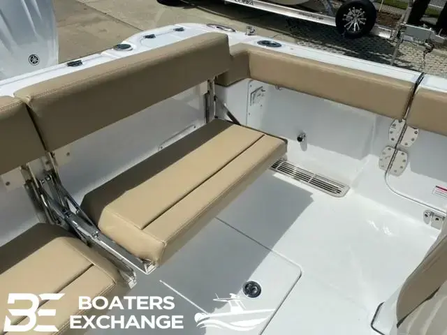 Everglades Boats 285 CC