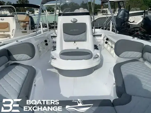 Nauticstar 211 Hybrid