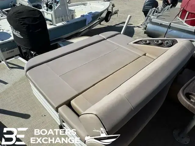 Bennington Pontoons 25SSBXP