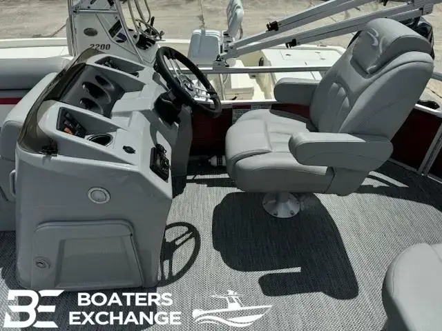 Bennington Pontoons 20SVL