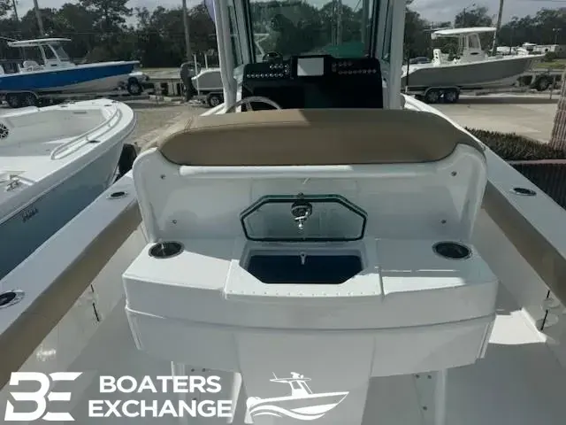 Everglades Boats 253 CC