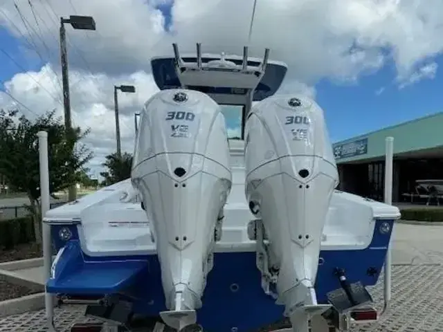 Everglades Boats 273 CC