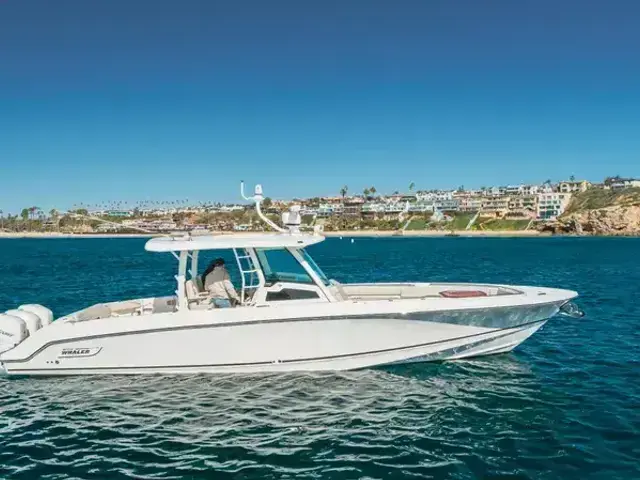 Boston Whaler 380 Outrage