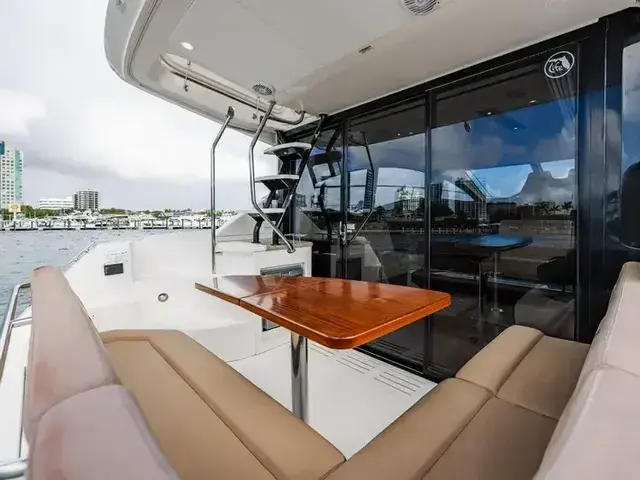 Sea Ray 400 Fly