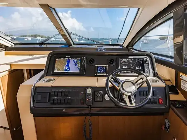 Sea Ray 400 Fly