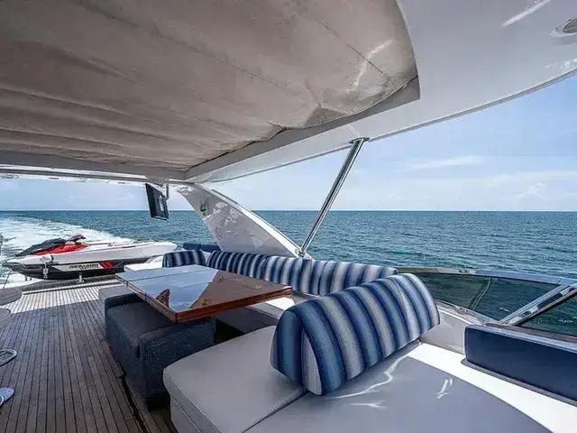 Azimut 82