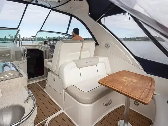 Sea Ray 33