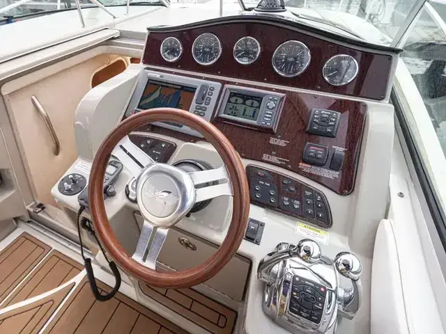 Sea Ray 33