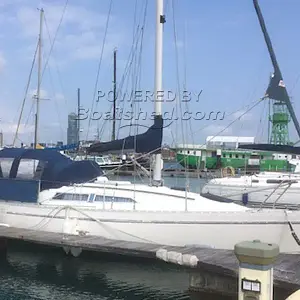 1986 Moody 28 Twin Keel