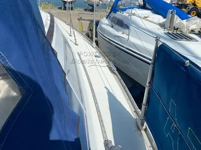 Moody 28 Twin Keel