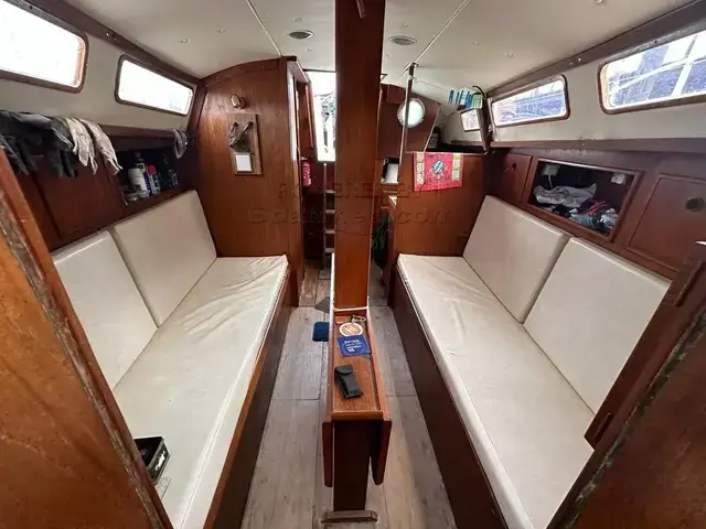 Marcon Yachting 34 Center Cockpit