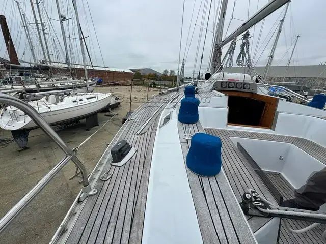 Sweden Yachts 38