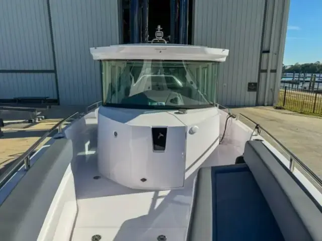 Axopar 28 Cabin