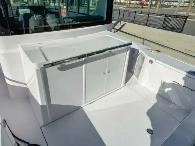 Axopar 28 Cabin