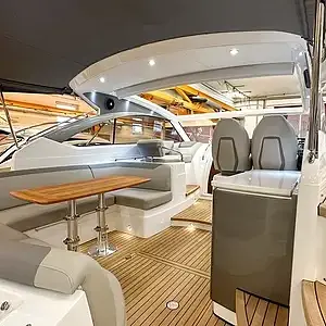 2023 Princess V40