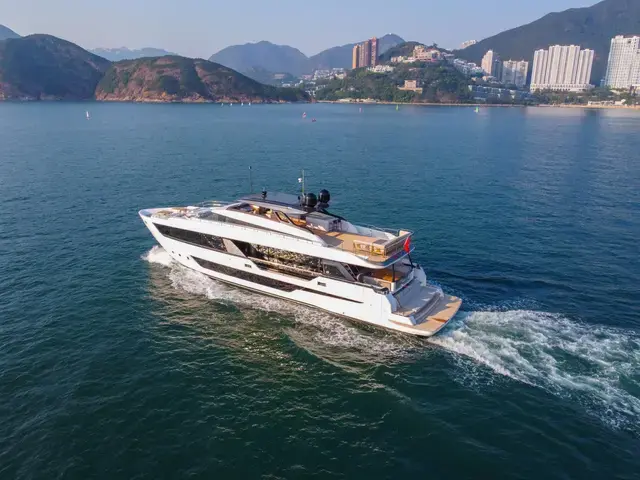 Ferretti Yachts 1000