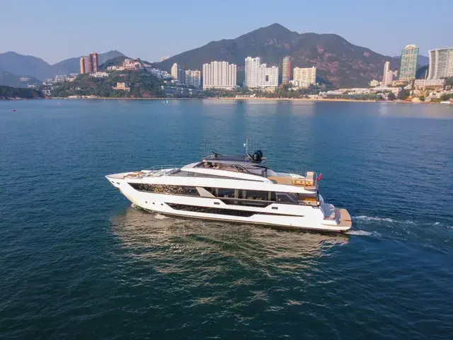 Ferretti Yachts 1000