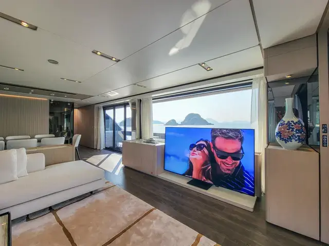 Ferretti Yachts 1000