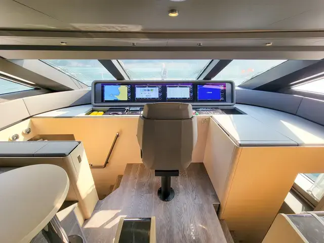 Ferretti Yachts 1000