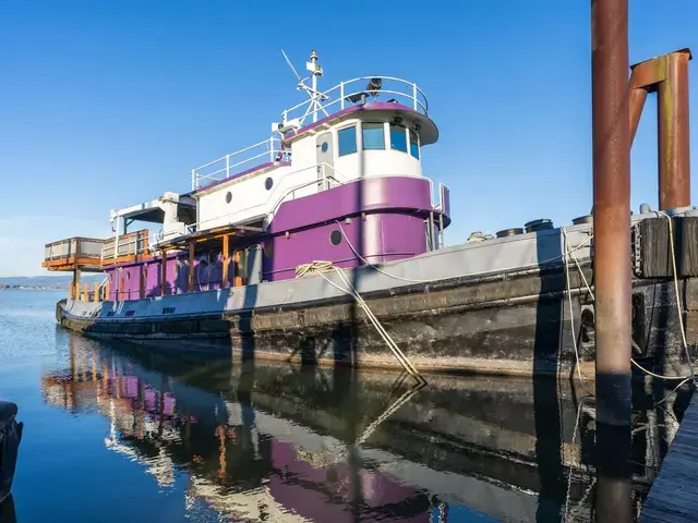 Tugboat 1943 Navy