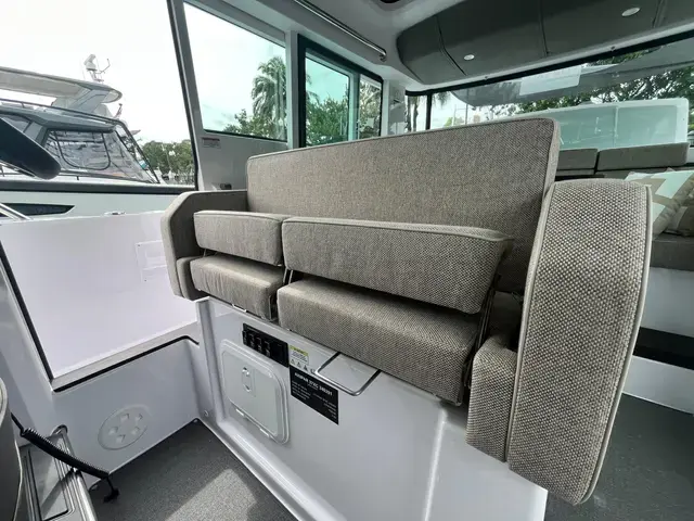 Axopar 37 XC CROSS CABIN