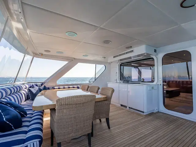 Broward Raised Pilothouse