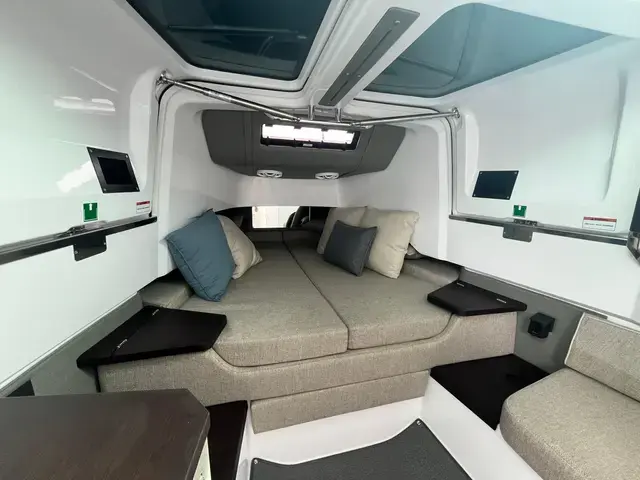 Axopar 37 XC CROSS CABIN