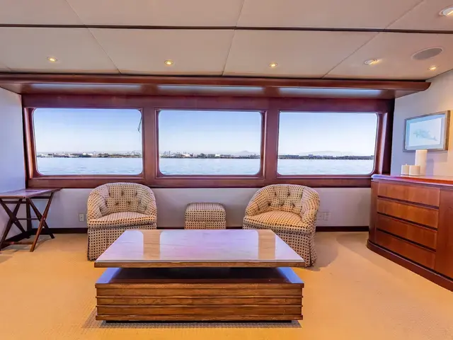 Broward Raised Pilothouse