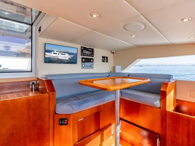 Broward Raised Pilothouse