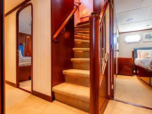 Broward Raised Pilothouse