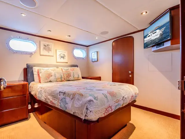 Broward Raised Pilothouse