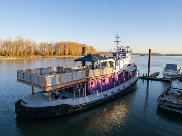 Tugboat 1943 Navy