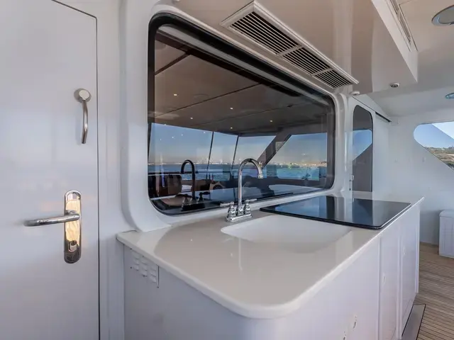 Broward Raised Pilothouse