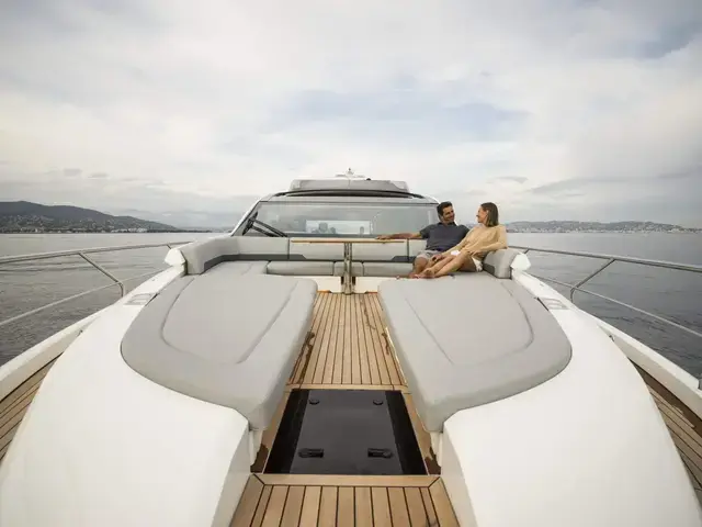 Fairline Phantom 65