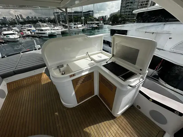 Sunseeker Manhattan 66