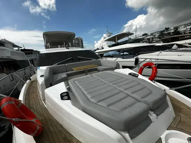 Sunseeker Manhattan 66