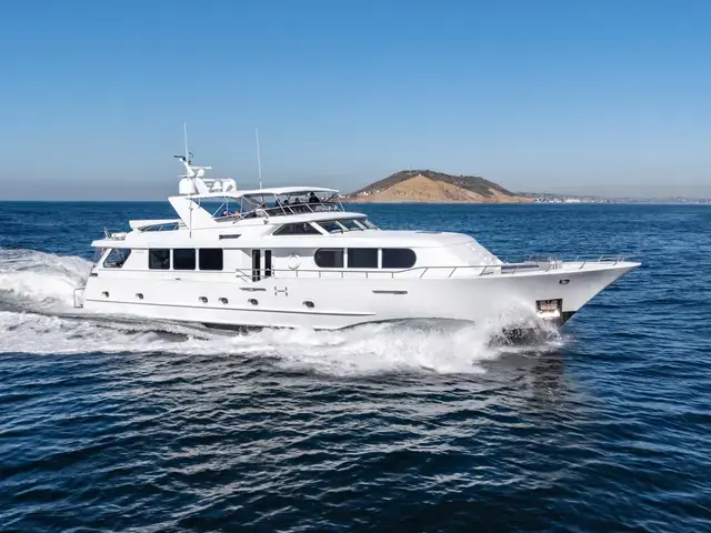 Broward Raised Pilothouse